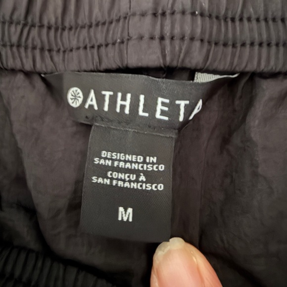 Athleta wide leg mid rise lunar sheen utility windbreaker pants - Picture 2 of 9